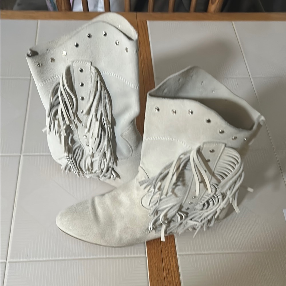 White leather Women's Boots size 8.5